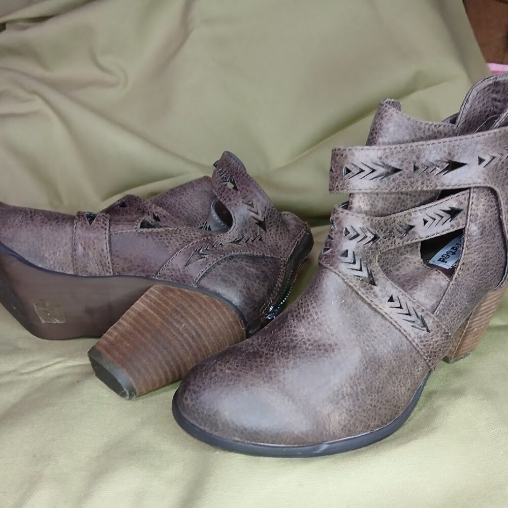 ladies booties